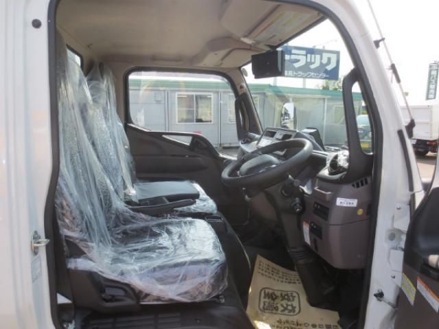 MITSUBISHI CANTER 2024 Image 31