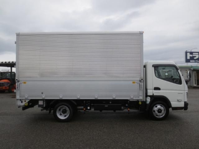 MITSUBISHI CANTER 2023 Image 31