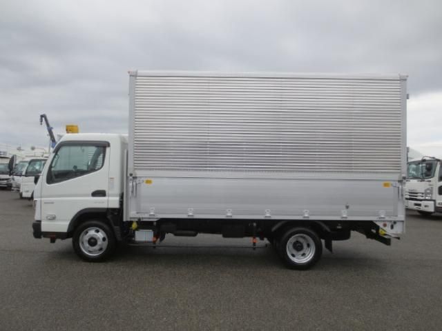 MITSUBISHI CANTER 2023 Image 31