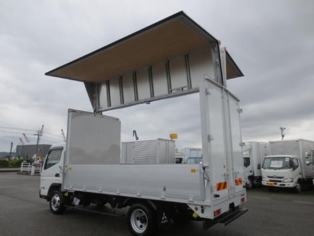 MITSUBISHI CANTER 2023 Image 31