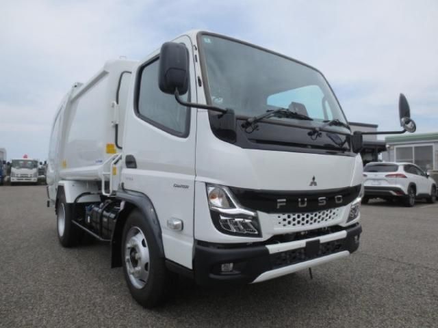 MITSUBISHI CANTER 2025 Image 31