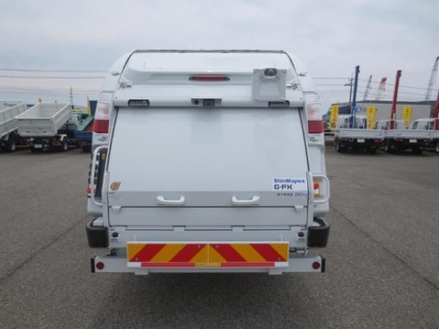 MITSUBISHI CANTER 2025 Image 31