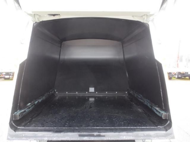 MITSUBISHI CANTER 2025 Image 31