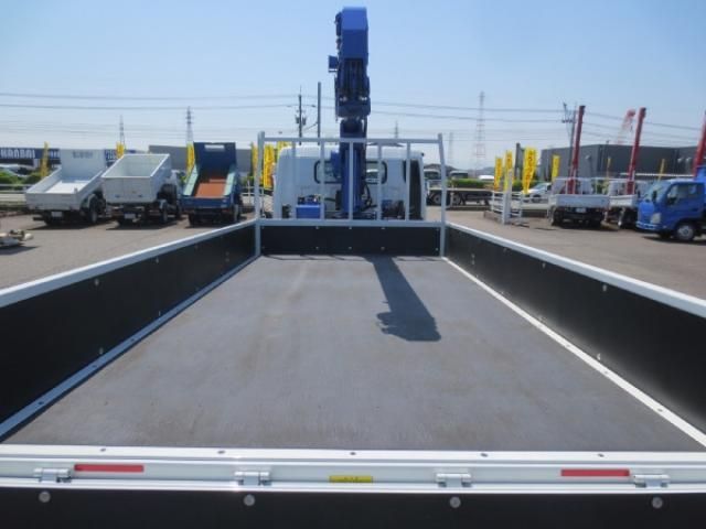 MITSUBISHI CANTER 2023 Image 31