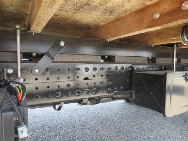 MITSUBISHI CANTER 2023 Image 31