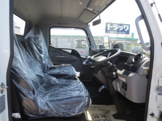 MITSUBISHI CANTER 2023 Image 31