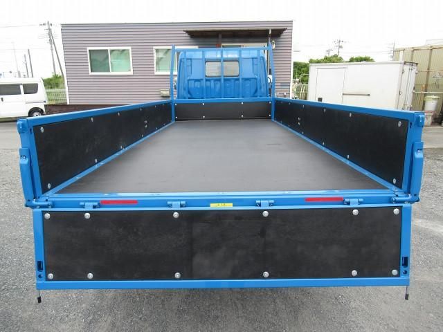 MITSUBISHI CANTER 2023 Image 31