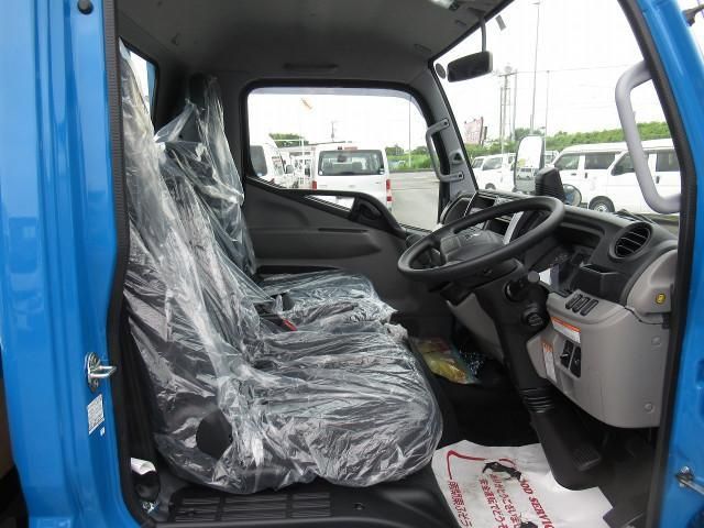 MITSUBISHI CANTER 2023 Image 31
