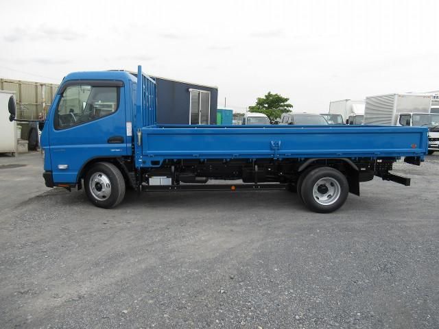 MITSUBISHI CANTER 2023 Image 31