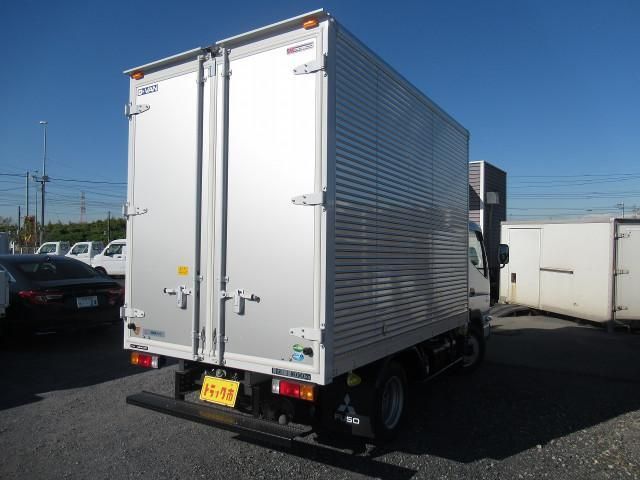 MITSUBISHI CANTER 2023 Image 31