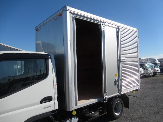 MITSUBISHI CANTER 2023 Image 31