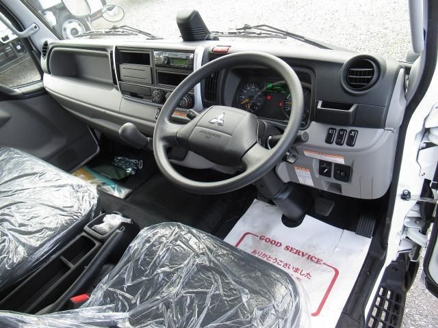 MITSUBISHI CANTER 2023 Image 31