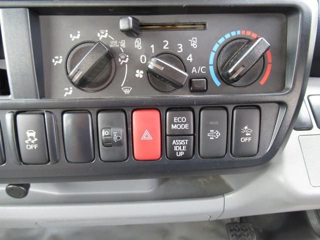 TOYOTA DYNA 2018 Image 31