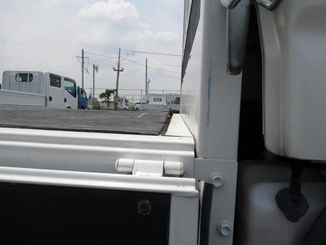 TOYOTA DYNA 2018 Image 31