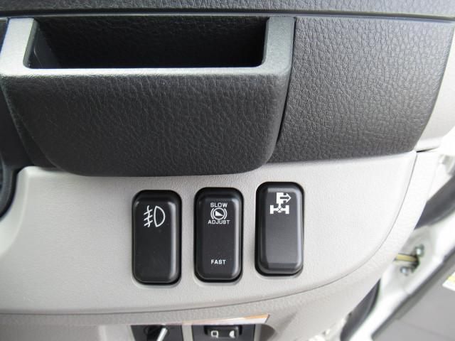 MITSUBISHI CANTER 2024 Image 31