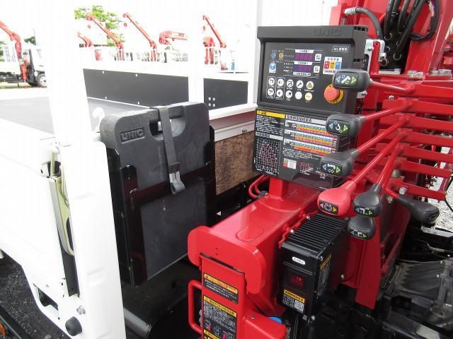 MITSUBISHI CANTER 2024 Image 31