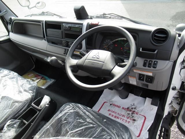 MITSUBISHI CANTER 2024 Image 31