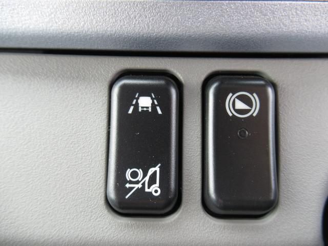 MITSUBISHI CANTER 2024 Image 31