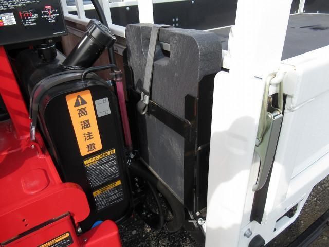 MITSUBISHI CANTER 2024 Image 31