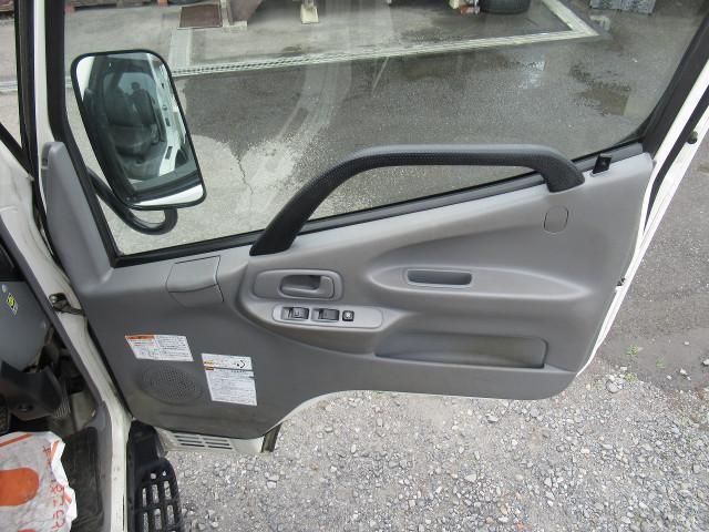 HINO DUTRO 2020 Image 31