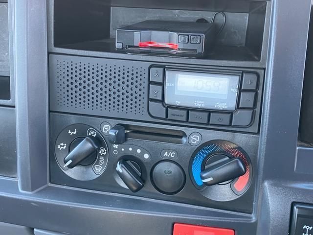 ISUZU ELF 2015 Image 31