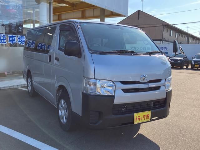 TOYOTA HIACE VAN 4WD 2019 Image 31