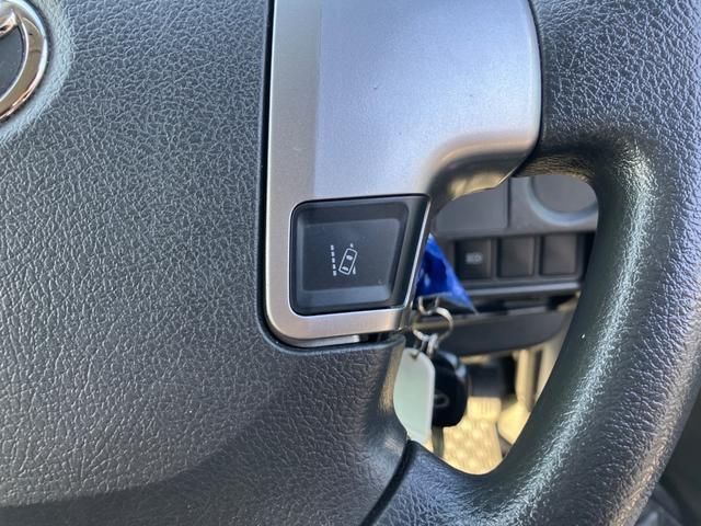 TOYOTA HIACE VAN 4WD 2019 Image 31