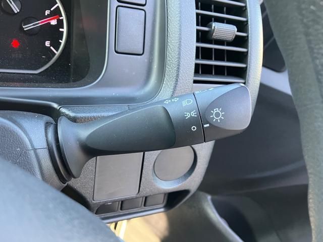 TOYOTA HIACE VAN 4WD 2019 Image 31