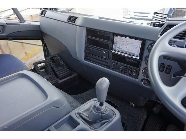 MITSUBISHI FUSOU FIGHTER 2015 Image 31