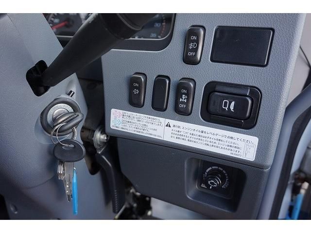 MITSUBISHI FUSOU FIGHTER 2015 Image 31