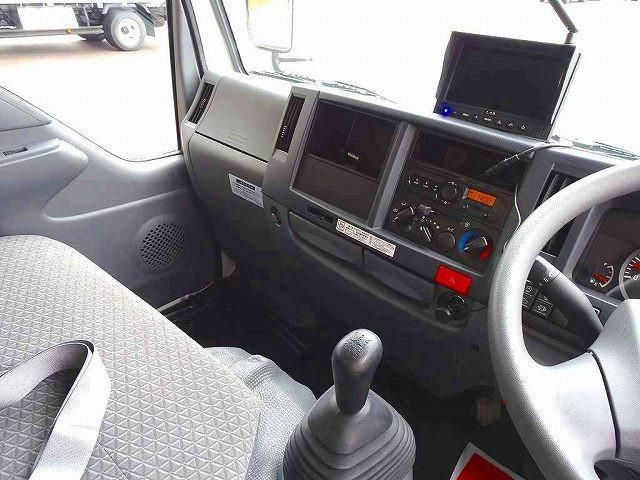 ISUZU ELF 2018 Image 31