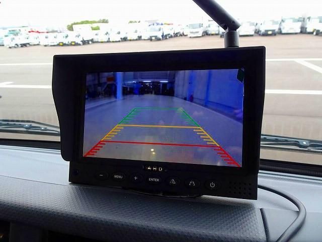 ISUZU ELF 2018 Image 31