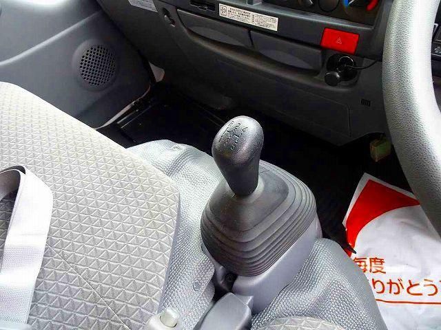 ISUZU ELF 2018 Image 31