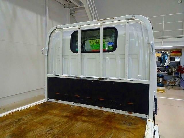 ISUZU ELF 2018 Image 31