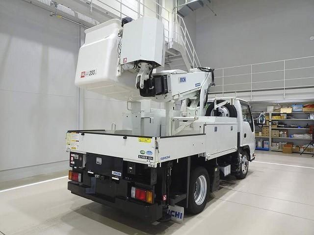 ISUZU ELF 2017 Image 31