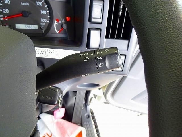 ISUZU ELF 2020 Image 31