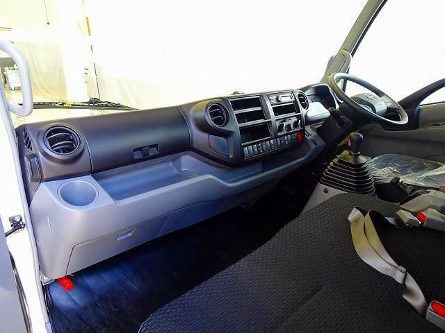 HINO DUTRO 2023 Image 31