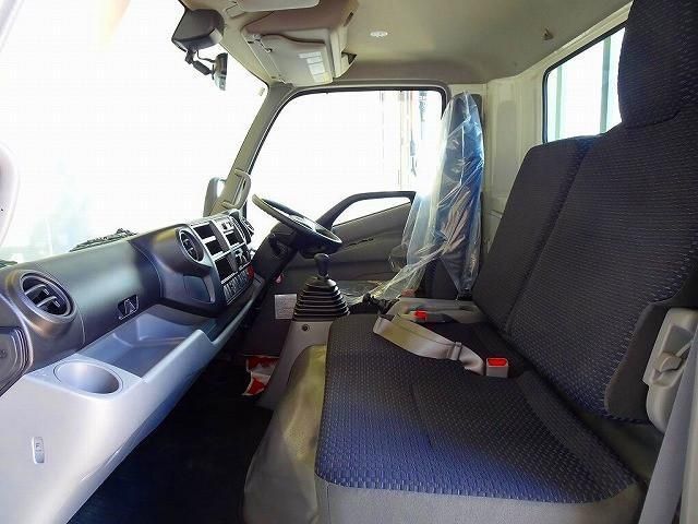 HINO DUTRO 2023 Image 31