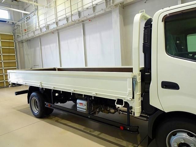 HINO DUTRO 2023 Image 31