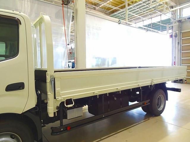 HINO DUTRO 2023 Image 31