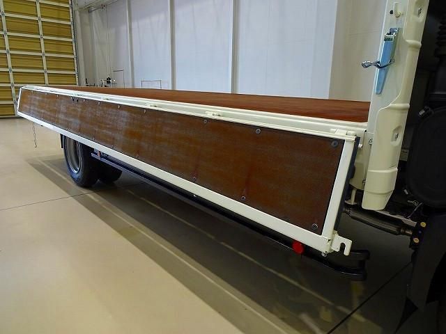 HINO DUTRO 2023 Image 31