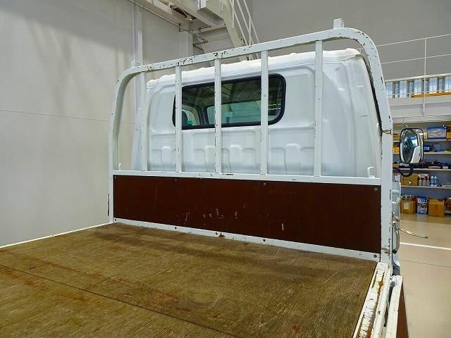 ISUZU ELF 2005 Image 31