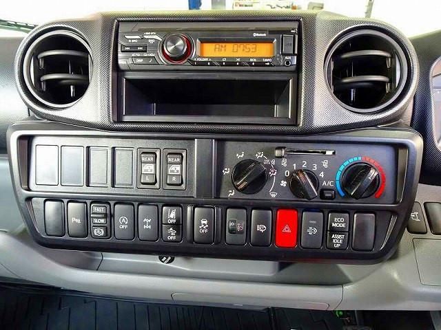 HINO DUTRO 2024 Image 31