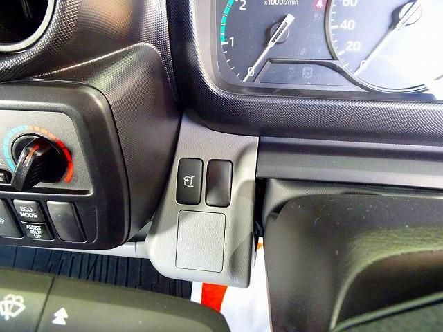 HINO DUTRO 2024 Image 31