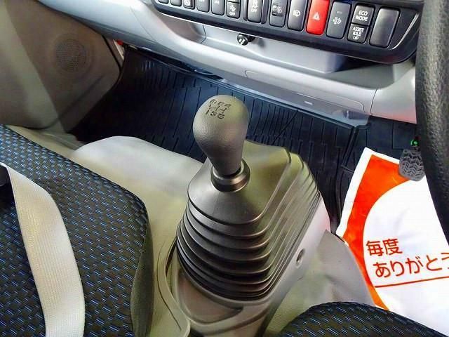 HINO DUTRO 2024 Image 31