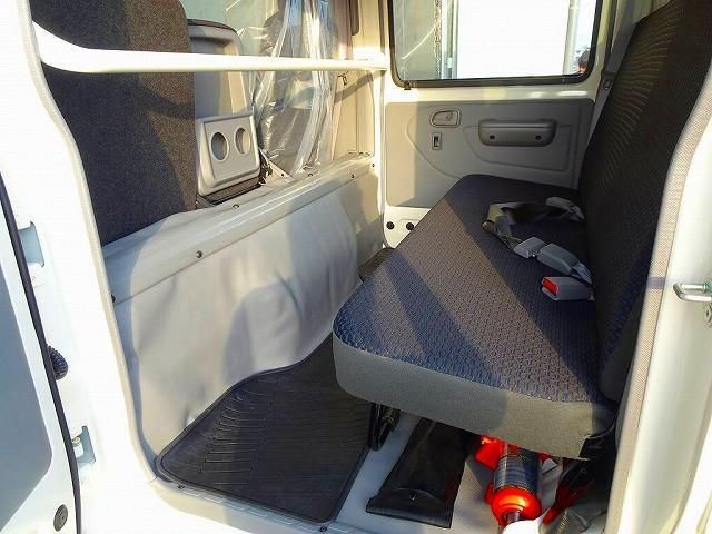 HINO DUTRO 2024 Image 31