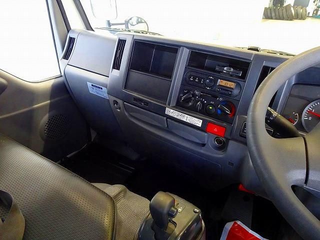 ISUZU ELF 2015 Image 31