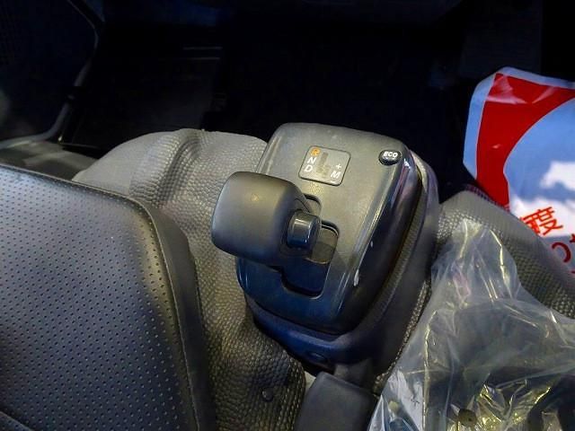 ISUZU ELF 2015 Image 31