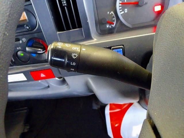 ISUZU ELF 2015 Image 31