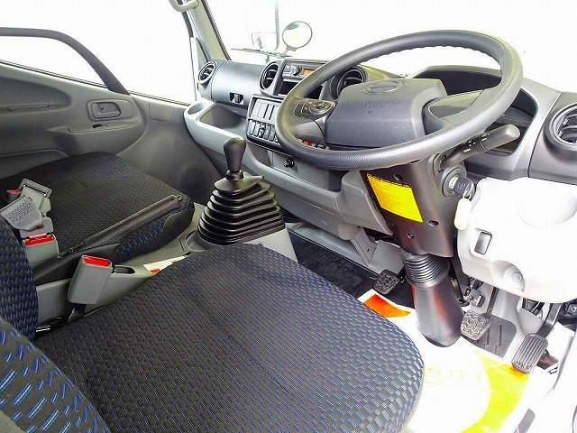 HINO DUTRO 2024 Image 31